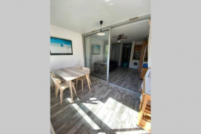 Spacieux studio sur le port de hyeres